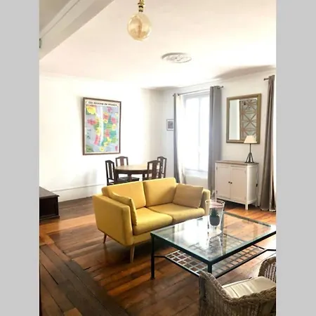 Apartment Charmant Appartement Parisien Proche Tour Eiffel Paris